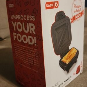 Dash Pocket Sandwich Maker